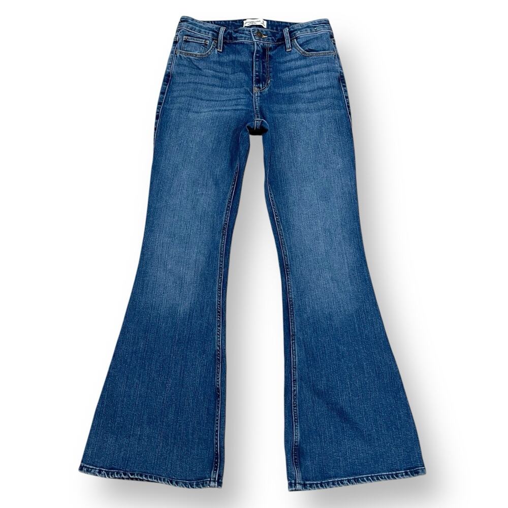 Abercrombie and Fitch The Flare Ultra High Rise Medium Wash Jeans 28/6 Regular